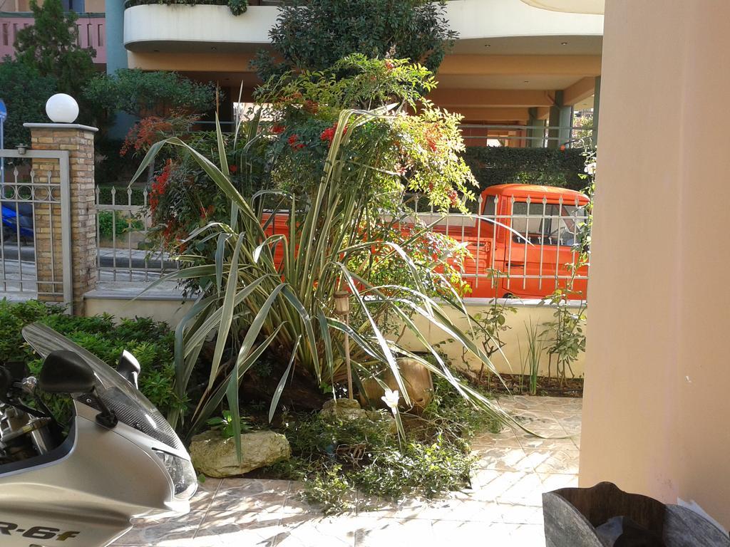 Patra - Cute Studio Near Center Εξωτερικό φωτογραφία